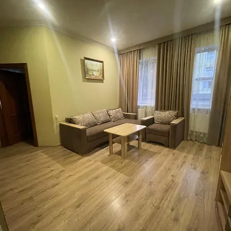 в центрі міста Lägenhet Truskavets